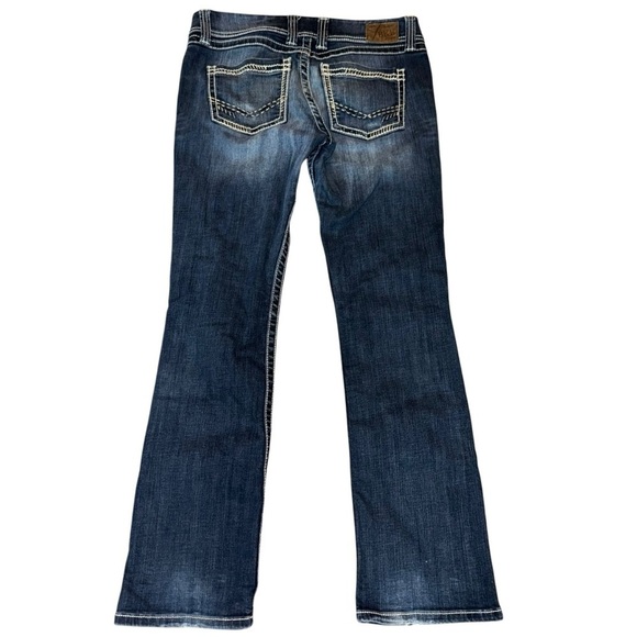 BKE Women’s 29R Bootcut “Sabrina” Dark Wash W/ Fading Stitched Pockets Low Rise - Picture 3 of 9